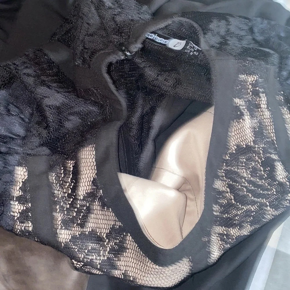 Boohoo lace top  cap sleeves jumpsuit Sz 8 - Picture 9 of 14